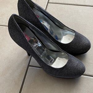 Elegant silver and black Glitter Heels